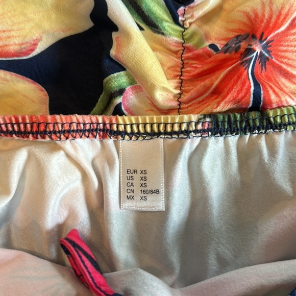 Woman’s Summer Dress Maxi Floral Open Back Size XS - Picture 12 of 12